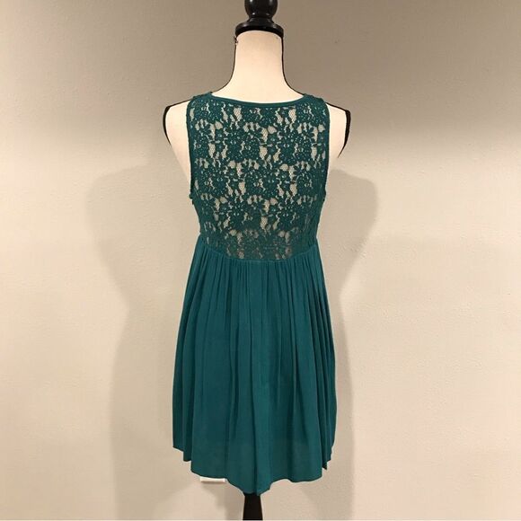 Emerald color lace sleeveless mini dress / tunic - Picture 4 of 10